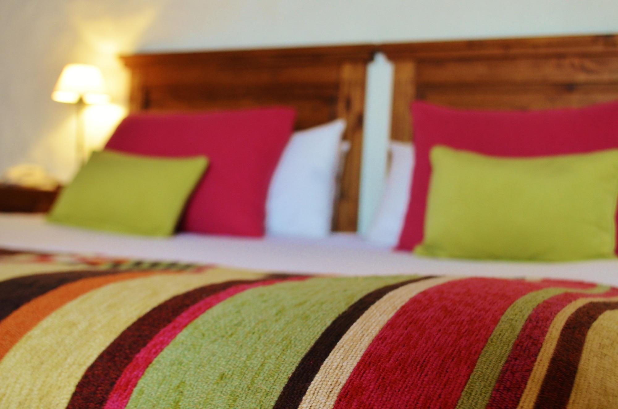 Hotel Lares De Chacras Chacras de Coria Esterno foto